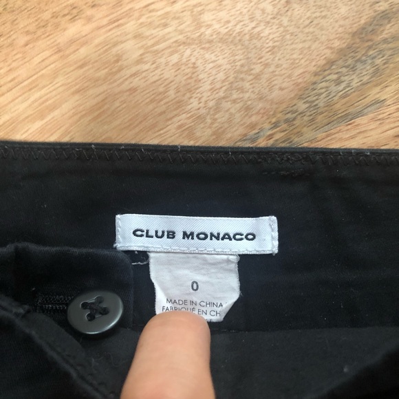 Club Monaco Shorts - Picture 4 of 4